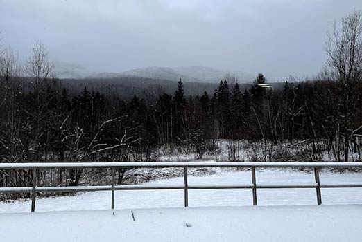 A winter photo of the Branon Family cabin rental property
